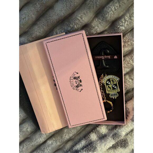 Vintage OG gold juicy couture very rare black Leather w/gold coin rivets heart J - Picture 8 of 9